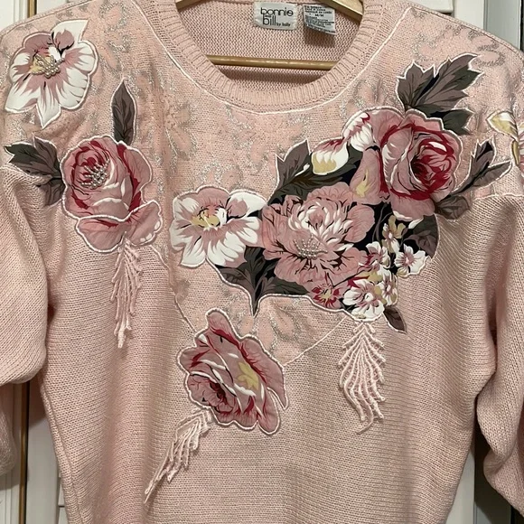 Vintage Women’s Sweater - Picture 2 of 5